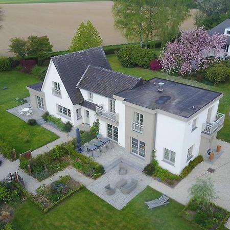 Le Chataignier Hotell Wezembeek-Oppem Exteriör bild